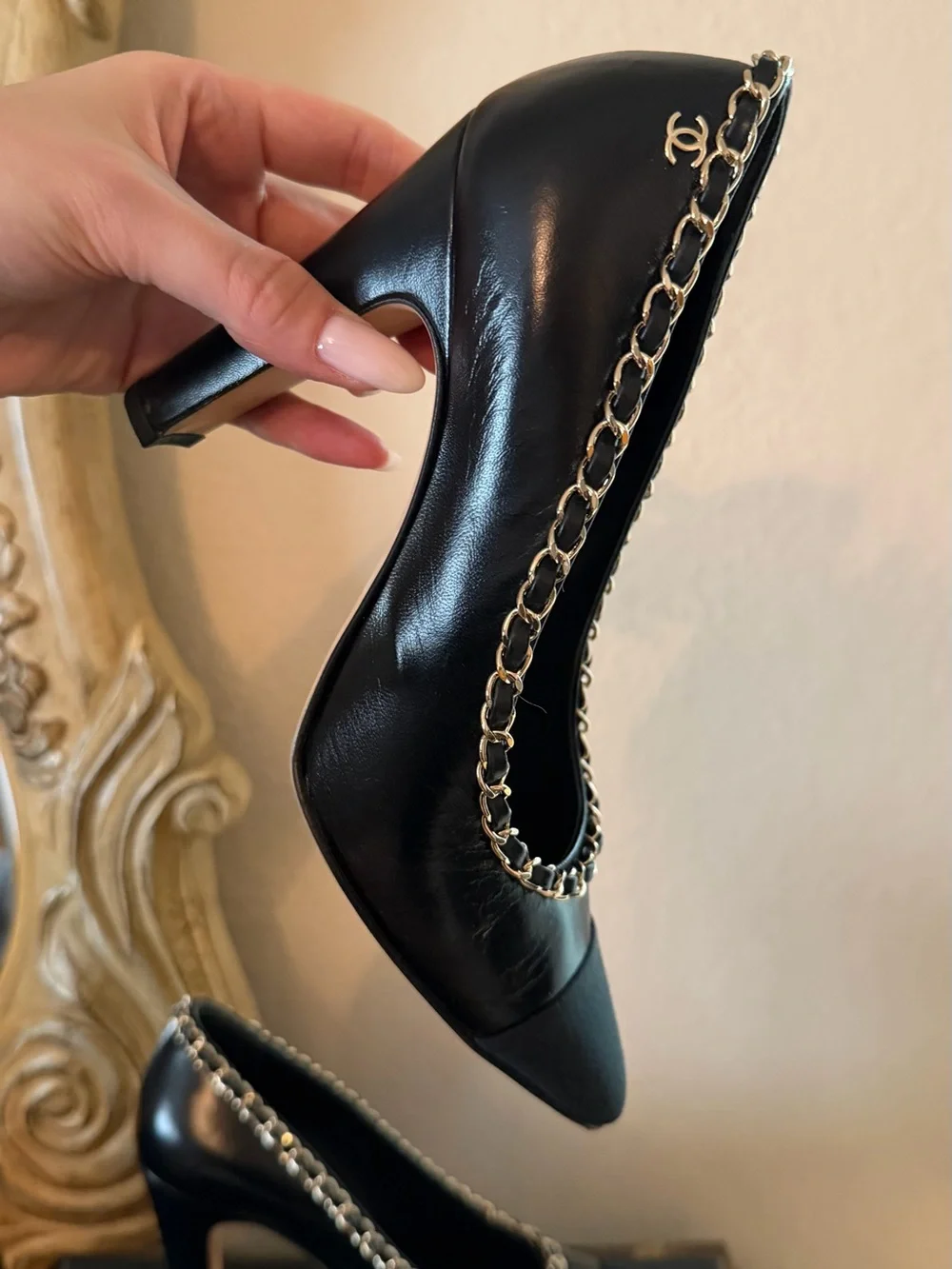 CHANEL Black Leather Chain-Trim Pointed-Toe Pumps